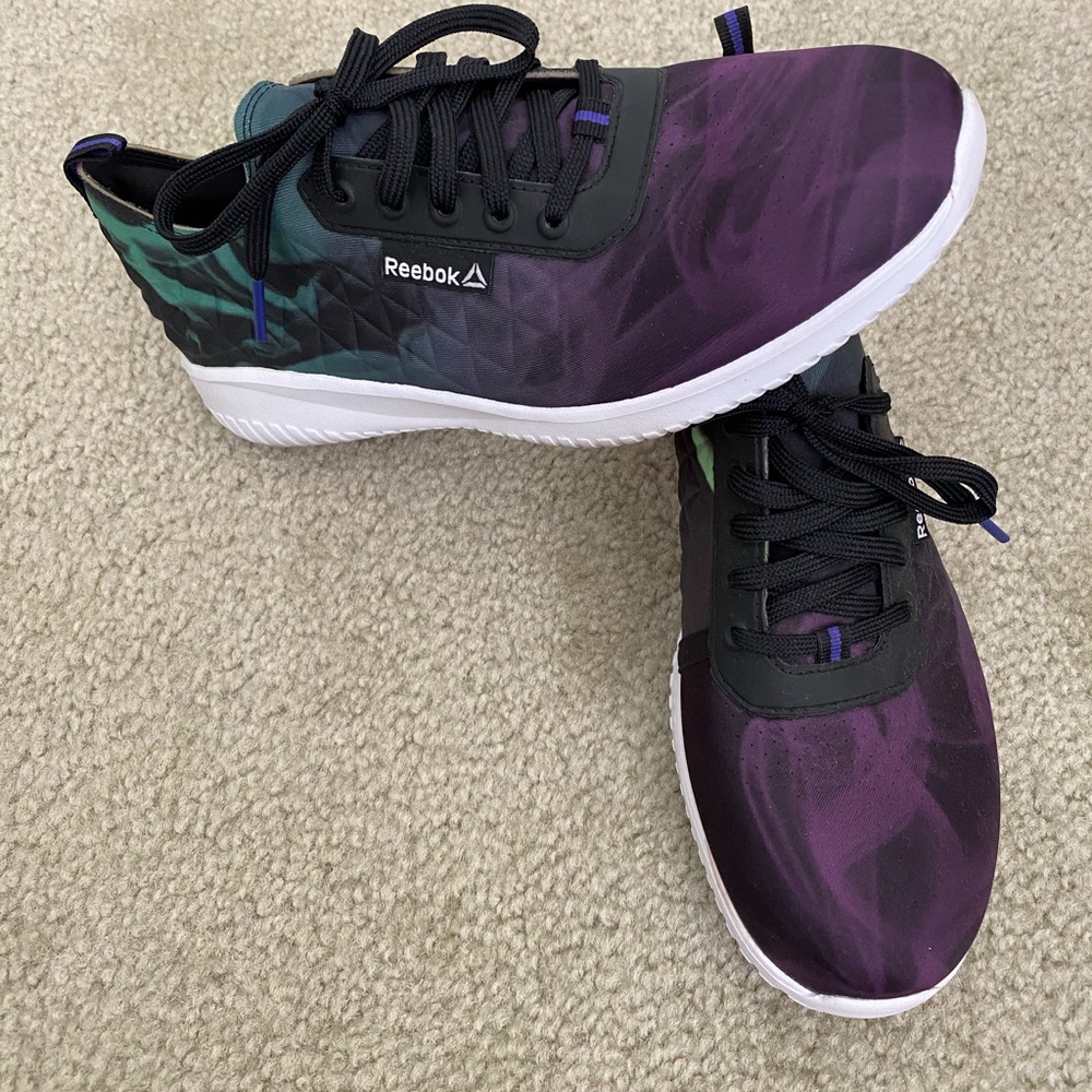 Reebok memory tech massage waking shoes size 7.5